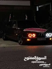  1 بي ام 520 e28