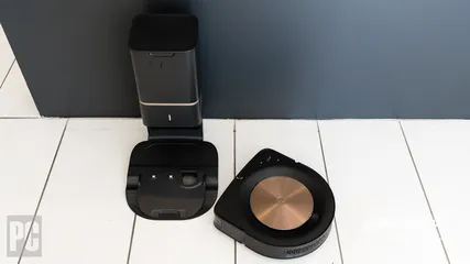  4 Roomba s9+ Self-Emptying Robot