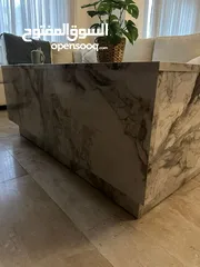  3 طاولة خشبية