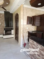  12 شقه فاخره  للايجار ( ديكورات فخمه )