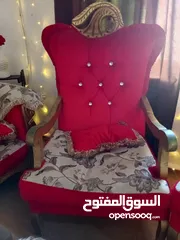  2 طقم كنب للبيع بحاله ممتازه خشب زان لون خمري 7 مقاعد للاستفسار