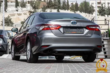  21 Toyota Camry Gle 2024  السيارة وارد و كفالة الشركة و قطعت 16,000 كيلو