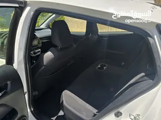  14 تويوتا بريوس 2018 فحص 3 جيد قصعه اثر ضرب بسعر مغري جدا