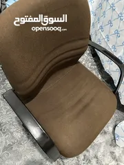  8 كرسي مكتب حالته جيده جدًا بسعر حرق
