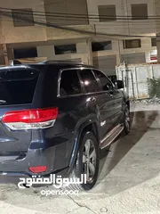 11 جراند شيروكي