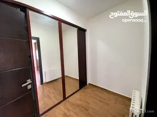  3 شقة غير مفروشة للإيجار 375م2 ( Property 16734 ) سنوي فقط