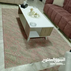  5 طقمين كنب مع 3قطع برادي و3قطع سجاد تركي