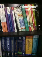  2 كتب جامعية للتمريض .. Nursing books for sale