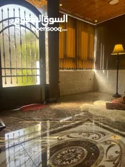  6 بسعر لقطه مع فرصه استثماريه  شقة ارضيه مع صالون ستاتي (ربوة عبدون )