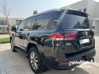  7 Land Cruiser 300 Twin Turbo
