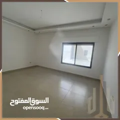  1 شقة طابق الثاني للبيع في عبدون بالقرب من دير الزور بمساحة 200م