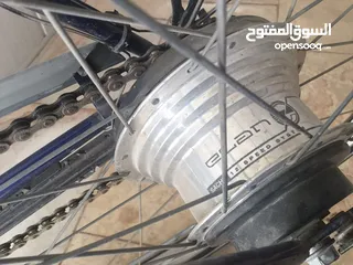  3 بسكليت بلون