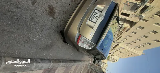  3 تويوتا بريوس 2008