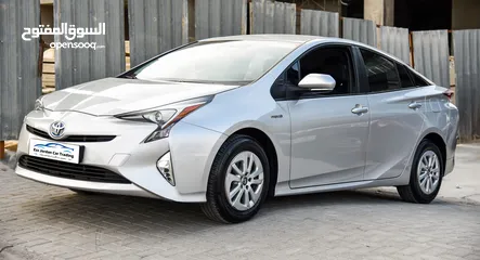  27 تويوتا بريوس هايبرد بحالة ممتازة وبسعر مميز Toyota Prius Hybrid 2018