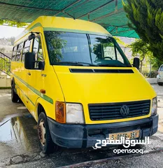  1 باص Volkswagen LT للبيع مشطوب وبحالة جيدة