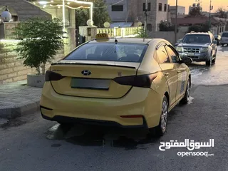  3 تاكسي عمومي