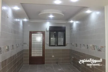  16 شقه بحيه الشرقي للبيع