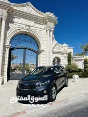  3 كيا سورنتو بحالة ممتازة  8 غيار 205 حصان  امكانية البيع دفعة وشيكات