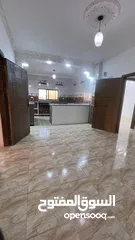  8 شقة مميزه للبيع الفوري