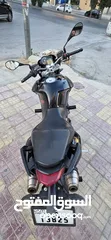  4 دراجة ابريليا 750 cc بحالة ممتازة 2016 ماشية 24000 فقط مالك ثاني صيانة دورية في الشركة 3200 دينار