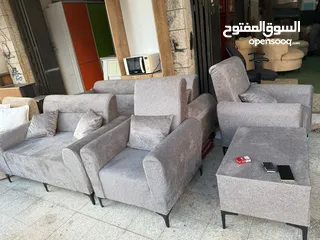  1 طقم كنب جديد بالصفات المثالية وبسعر حرق(7مقاعد مع طاولتهم)