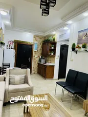 9 شقه مفروشه  داخل  كومباوند