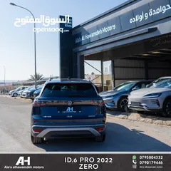  6 Volkswagen ID.6  CROZZ PRO 2022