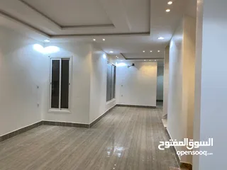  1 شقة فاخرة للايجار  الرياض حي الياسمين  المساحه 180 م   مكونه من :   3 غرف نوم  3 دورات مياه   دخول ذ