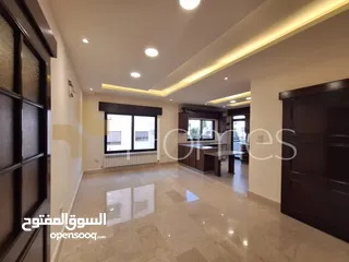 5 شقة طابق اول للبيع في الكرسي بمساحة بناء 185م