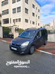  1 بيجو بارتنر 2017 جير عادي 6+1 ديزل دهان شركة يد صفر عداد 93