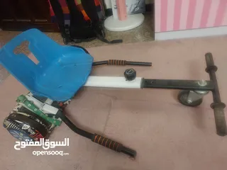  1 سكوتر مع القاعده كرسي للبيع