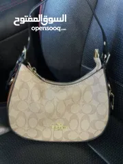  1 حقيبة Coach الأصلية – أناقة لا تُقاوم!  بدون علبة، لكن بكامل الفخامة والتفاصيل الراقية وبخامة مميزة
