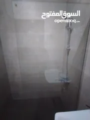 19 شقة ارضية للبيع - عبدون الشمالي- قرب السفارة البريطانية. Flat for sale-Abdoun-Near British embassy