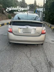  3 Toyota prius 2005  وارد امريكي مالك وحيد من 2010