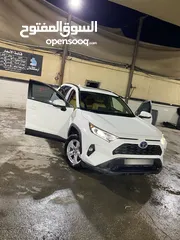  1 TOYOTA RAV4   2020