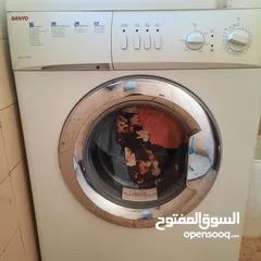  1 للبيع غسالة SANYO اتوماتيك 8 كيلو شغاله 100%