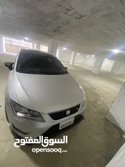  7 سيات ليون للبيع