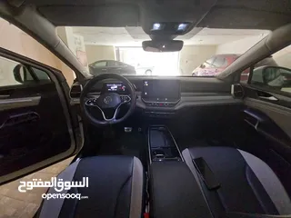  13 فولكس فاجن ID.6 استخدام الاردن تحت الكفالة كاش أو اقساط .. قاطعة مسافة :35000km