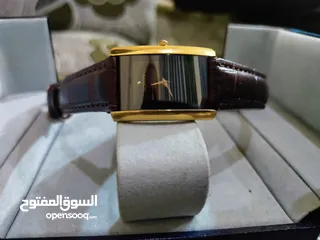  5 ساعه نسائيه اصليه ماركة موفادو movado