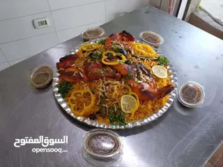  6 معلم رز يبحث عن عمل