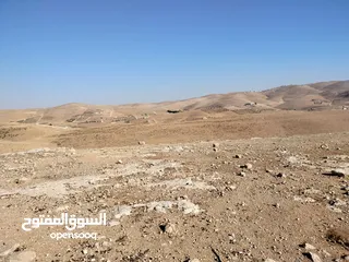  18 قطعة ارض 3دونمات ونصف فقط  مطلة ومرتفعه واصل جميع خدمات شرق جرش دحل