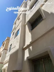  1 عماره للبيع 4 طوابق الزرقاء الجديدة مقابل صالة قصاد