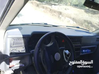  4 باص كرفيل موديل 2002