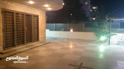  15 في أرقى مناطق الشميساني تملك شقة تسويه 307م مع حديقة 300م بسعر مميز / ref 9504