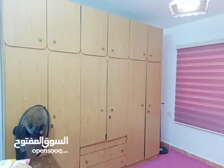  1 خزانه حائطيه