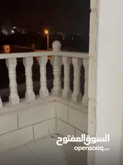  2 شقة فخمة للايجار موقع قريب لكل الخدمات