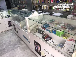  23 محل تجاري للبيع مجهز كامل موقع مميز ملاصق لمعرض شركة زين - شارع باب الواد - الوسط التجاري/ الزرقاء