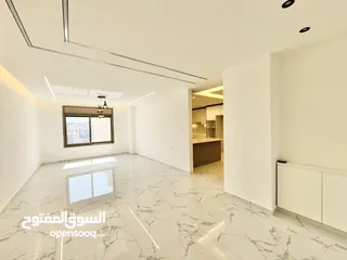  5 شقًة مميزة للبيع