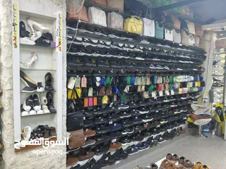  8 محل للبيع تقاطع شارع السعادة مع تقاطع شارع عبد المنعم رياض