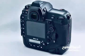  4 Nikon D5 with lenses 24:70 shutter 1K